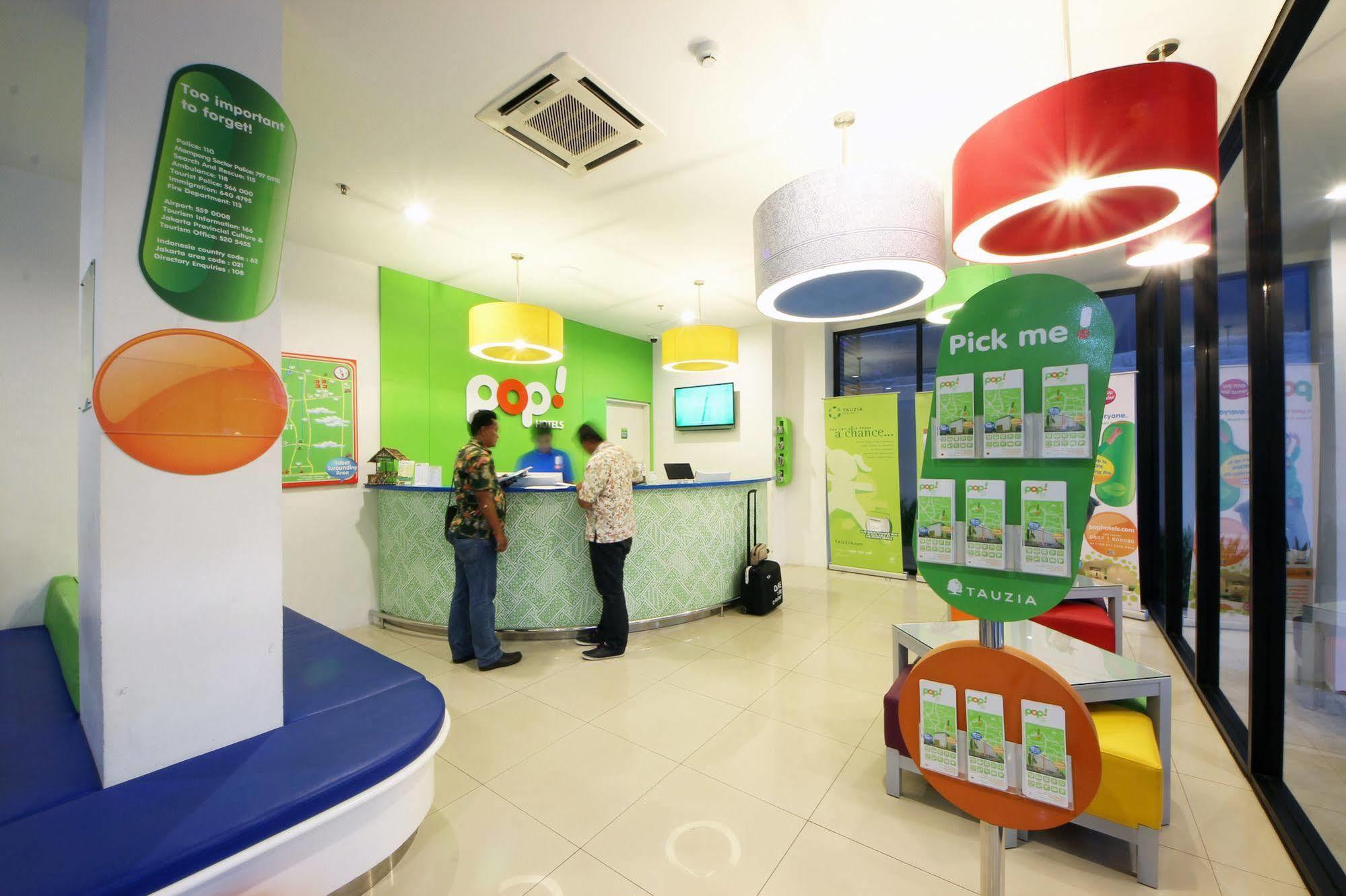 Pop! Hotel Tebet Dżakarta Zewnętrze zdjęcie
