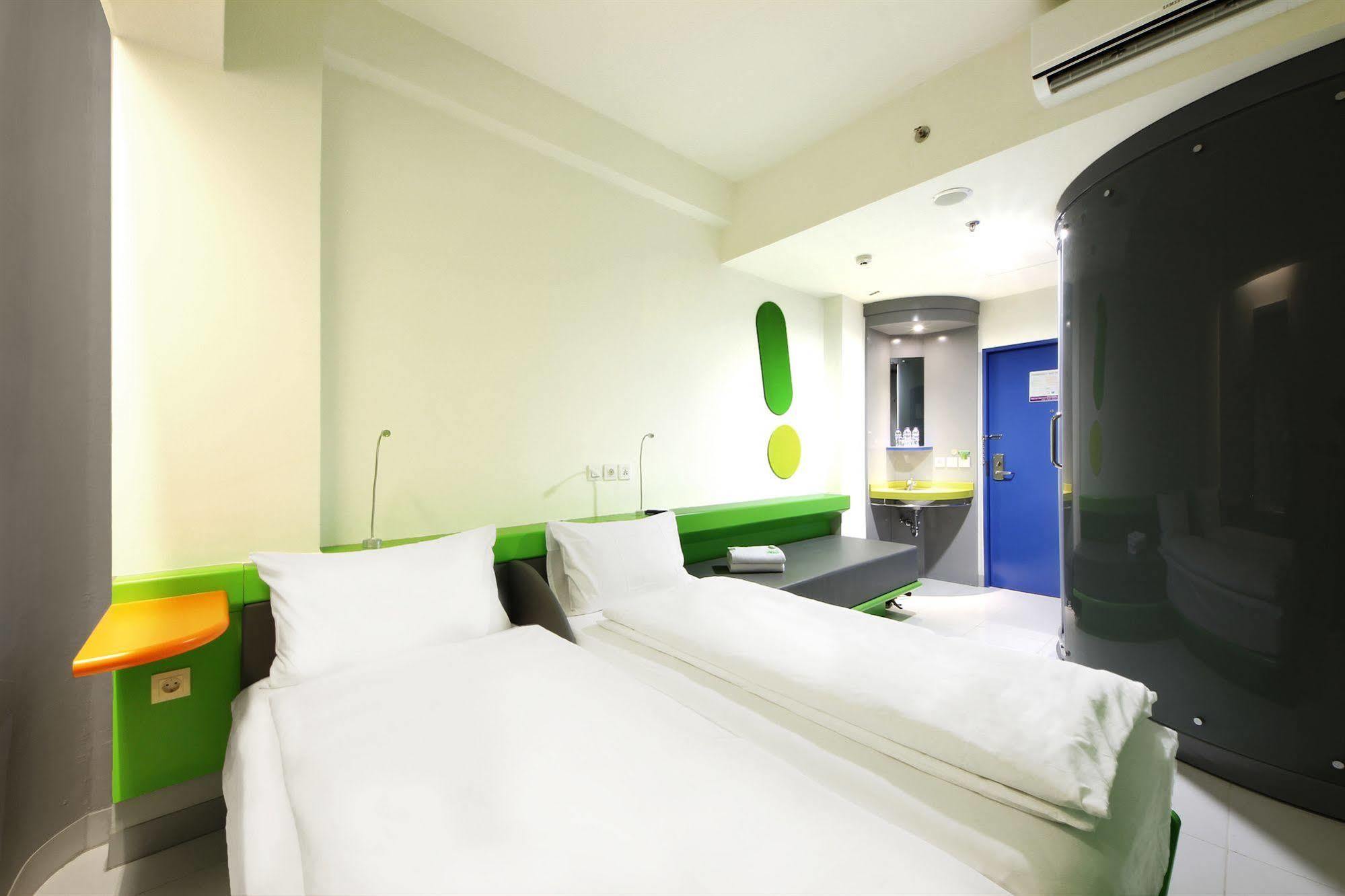 Pop! Hotel Tebet Dżakarta Zewnętrze zdjęcie